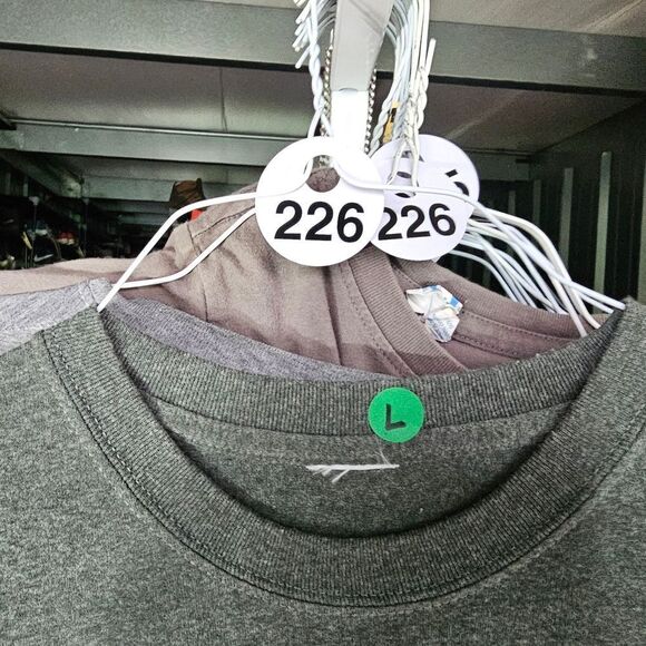 Green Short Sleeve Tee with Graphic Design - Picture 4 of 4